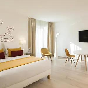 4* Hotel The Passage - Urban Retreat