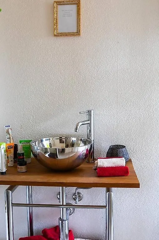 Apartment Wohnliche Raeumlichkeiten In Gesundheitspraxis Basel